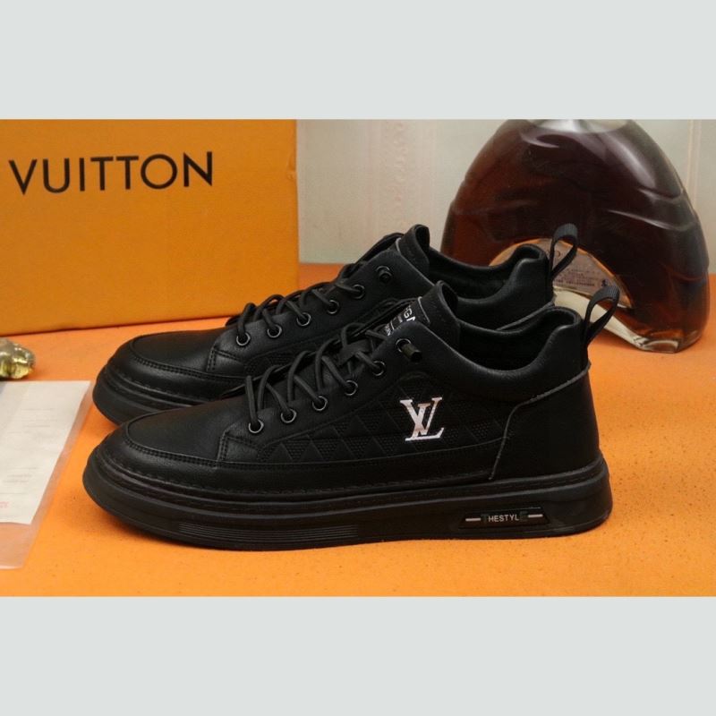 l**is V*t*n sneakers